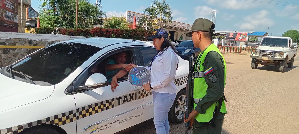 #MovilidadSegura | El #INTT y GNB se encuentra desplegado desde el Punto de control de la GNB, Mcpio. Pedro Zaraza, con el Plan Integral de Prevención y Seguridad Vial, que busca disminuir la accidentabilidad y elevar el respeto a la Ley de Tránsito Terrestre
#SomosEducacionVial