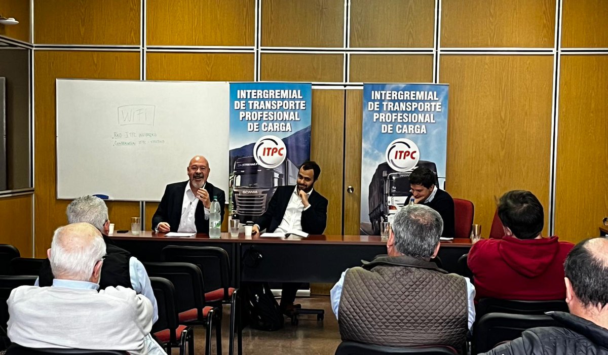 Hoy <a href="/Itu_Agustin/">Agustín Iturralde</a> coordinador técnico de Álvaro Delgado, y Pablo Labandera Dir. Nacional de Transporte, visitaron la ITPC en representación del Partido Nacional para ser parte del ciclo ¨Agenda para el transporte de carga 2025-2030¨. 
Gracias por la visita y el diálogo.