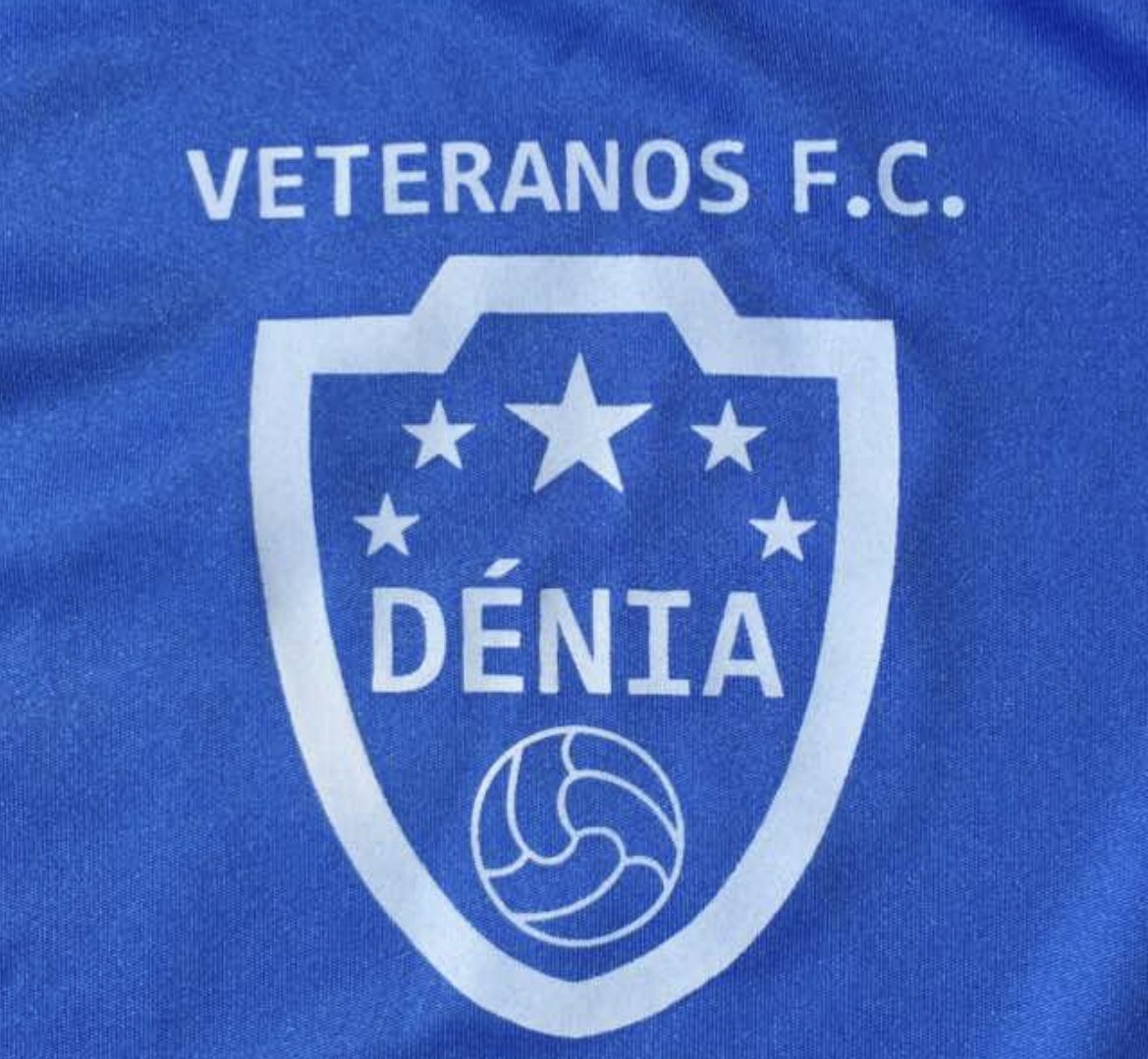 PellonAlejandro's tweet photo. @atleticbalears @atleticbalears este es nuestro escudo 😓👍👍👍 ! Pasaremos una tarde genial! Gracias https://t.co/cYO01IJ5mo