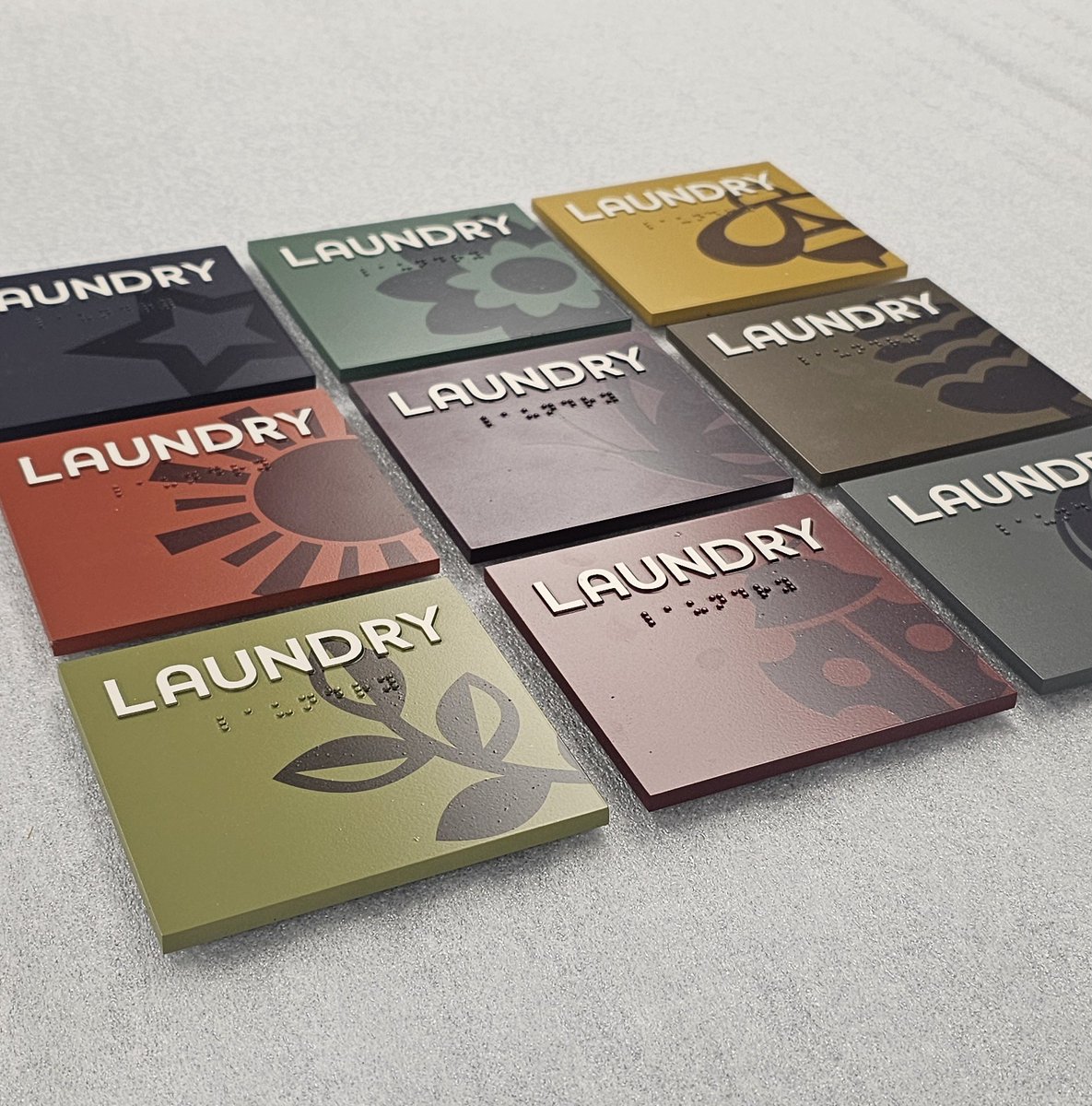 AdLightGroup's tweet photo. We love a project that embraces bold colors, and Overlook Apartments is a perfect example of how far creativity can go! 

Challenge accepted? Always.

#SignageSolutions #CreativeBranding #DenverBusiness #CustomSigns #ChallengeAccepted https://t.co/v59jwo34n0
