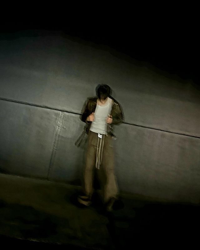 Sunmhoon's tweet photo. Out of focus, but you can still focus on me. https://t.co/IgLRZrEZOx
