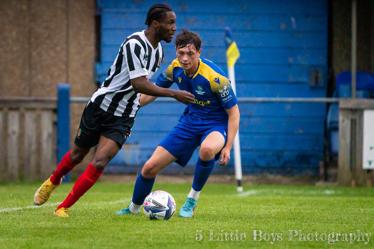 Colne_FC's tweet photo. ⚽️𝗕𝗘𝗡 𝗔𝗦𝗛𝗧𝗢𝗡 𝗜𝗦 𝗔 𝗥𝗘𝗗!⚽️

Please join us in welcoming Ben Ashton to Colne!

"Delighted to get Ben over the line. Another player I've worked with &amp; know well. I feel like I had Ben playing some of the best football of his career at Barlick ...1/2 https://t.co/CsfrZmwv6w