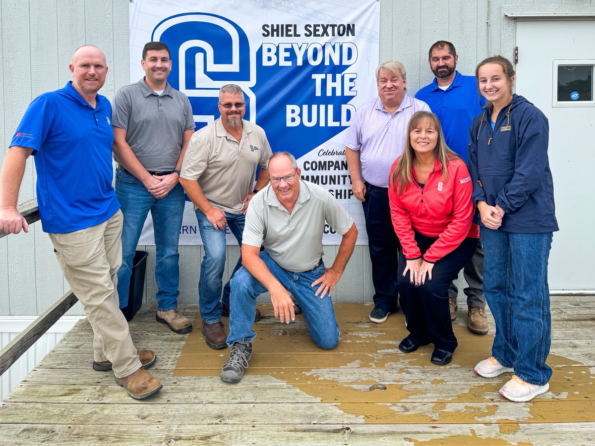 ShielSextonCo's tweet photo. Our Indianapolis - Marion County Community Justice Campus squad is still smiling ear-to-ear after a delicious cookie drop off this morning!
#BeyondtheBuild2024 #BTB2024 #WeOwnIt #ExpectMore https://t.co/xVgylQqkzE