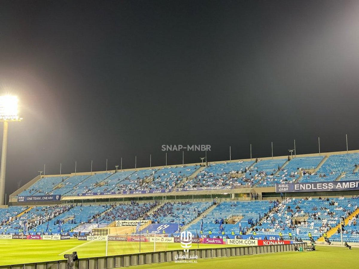 حضور الهلال التذكرة بـ 30      حضور النصر التذكرة بـ 100