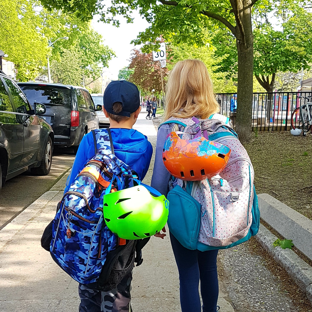 TDSB and TCDSB students &amp; teachers: Apply for grants of up to $1,000 to support climate action projects for your school community! ♻️ 

Eligible projects include energy conservation, sustainable transportation, waste reduction &amp; more. Apply by Nov 12: toronto.ca/YouthClimateGr…