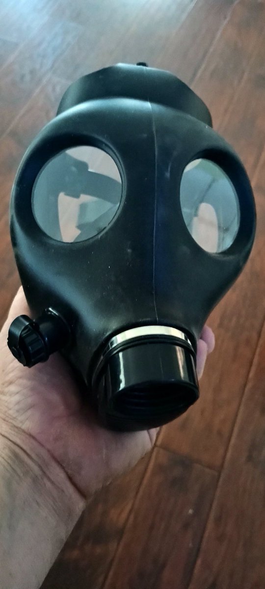 MakingMaynard's tweet image. Could be used for a costume and also in case of nuclear fallout
#possiblecostume #nuclearfallout