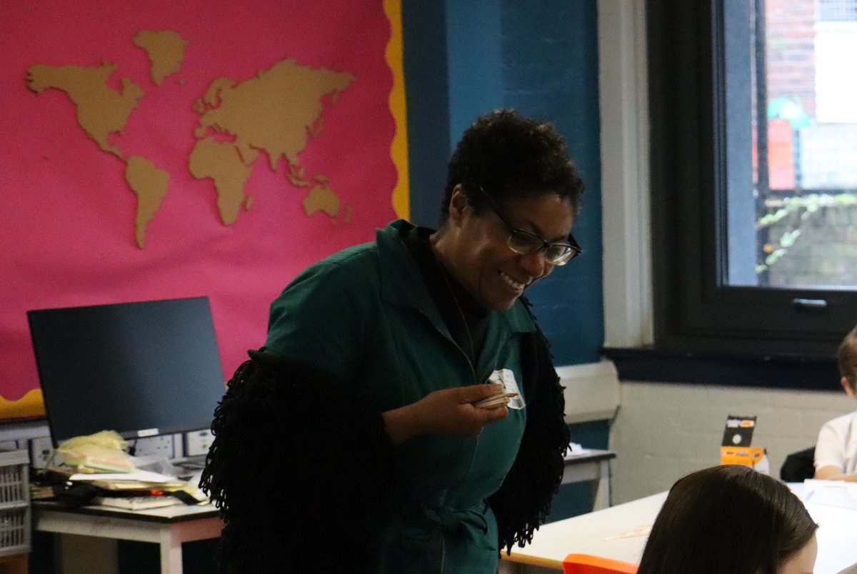 LITFEST 24!🎉Our second guest this year was Patrice Lawrence! Patrice worked with our Y8s today to give them an insightful assembly, followed up by creative writing workshops. Thank you so much for bringing our quieter writers out of their shells!📚

<a href="/AMSI_school/">Arts & Media School Islington</a>