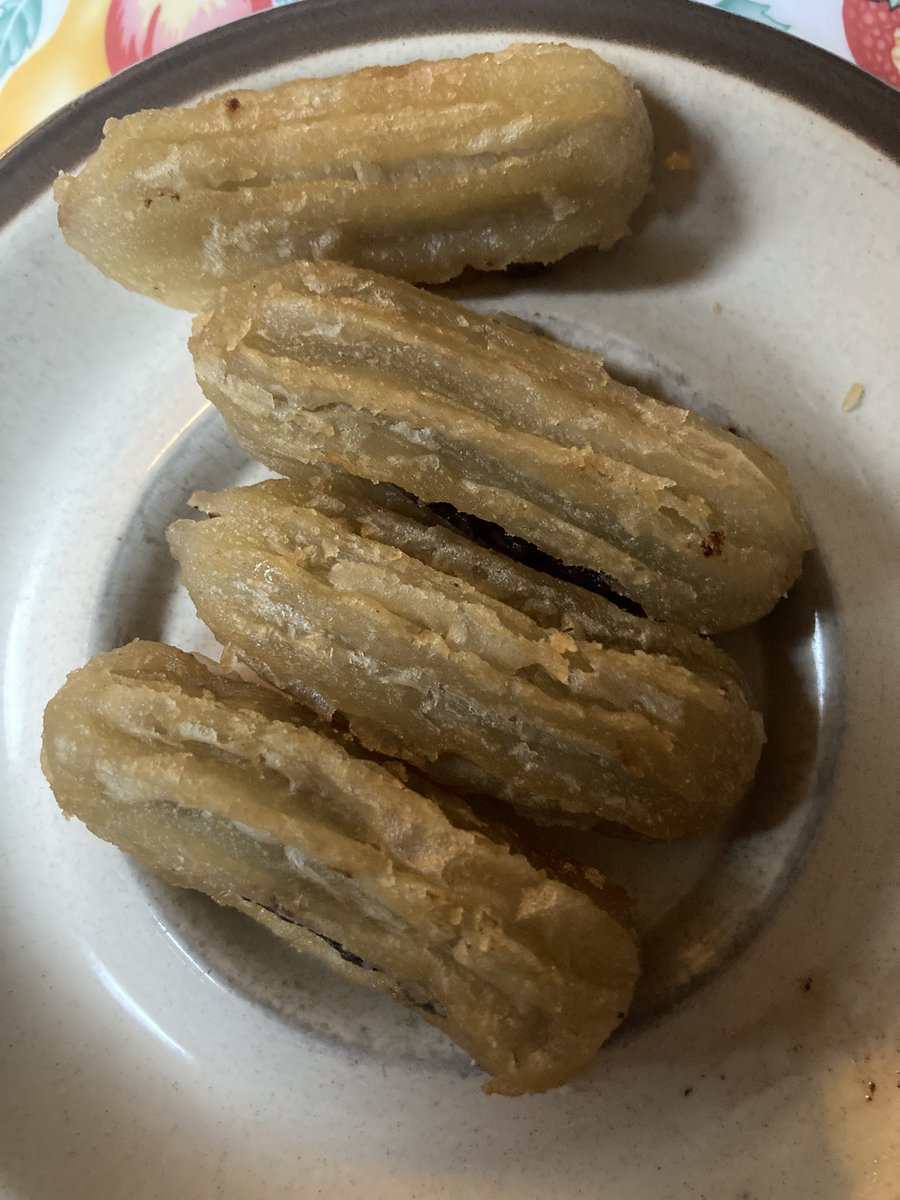 33333b64097e4fb's tweet photo. Absolutely love the chocolate filled mini churros from Lidl. They taste like the fresh made ones from the churro van in Tarragona. https://t.co/DKOgHyLSby