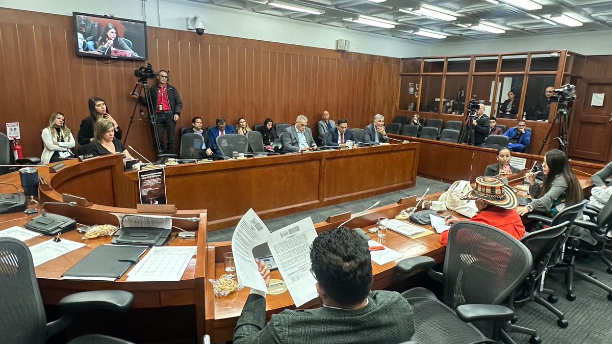EdgarDiazPaLant's tweet photo. #ComisiónV del @SenadoGovCo iniciamos agenda legislativa con Proyecto de Ley para salvaguardar humedales que están en el convención RAMSAR https://t.co/IVUmHyGucV