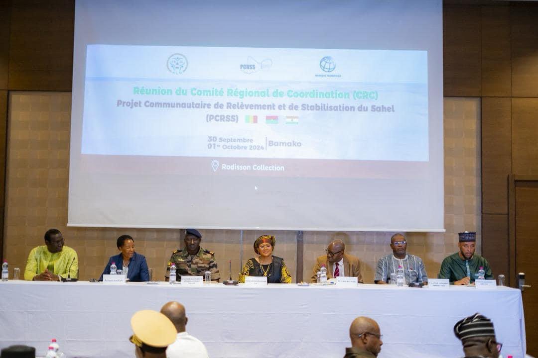 MinistredelaRc4's tweet image. Le Comité CRC du Projet Communautaire (PCRSS) qui se tient du 30 stp au 01 Oct 24, sa 1ère réunion au titre de l’année 24👇 facebook.com/share/p/z8ZWJw…