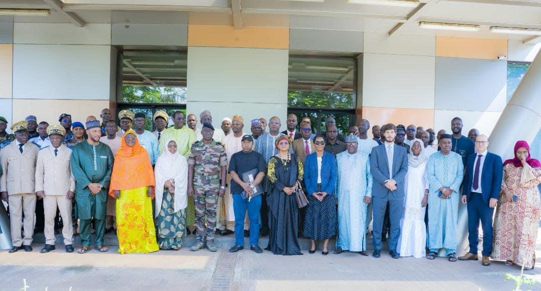 MinistredelaRc4's tweet image. Le Comité CRC du Projet Communautaire (PCRSS) qui se tient du 30 stp au 01 Oct 24, sa 1ère réunion au titre de l’année 24👇 facebook.com/share/p/z8ZWJw…