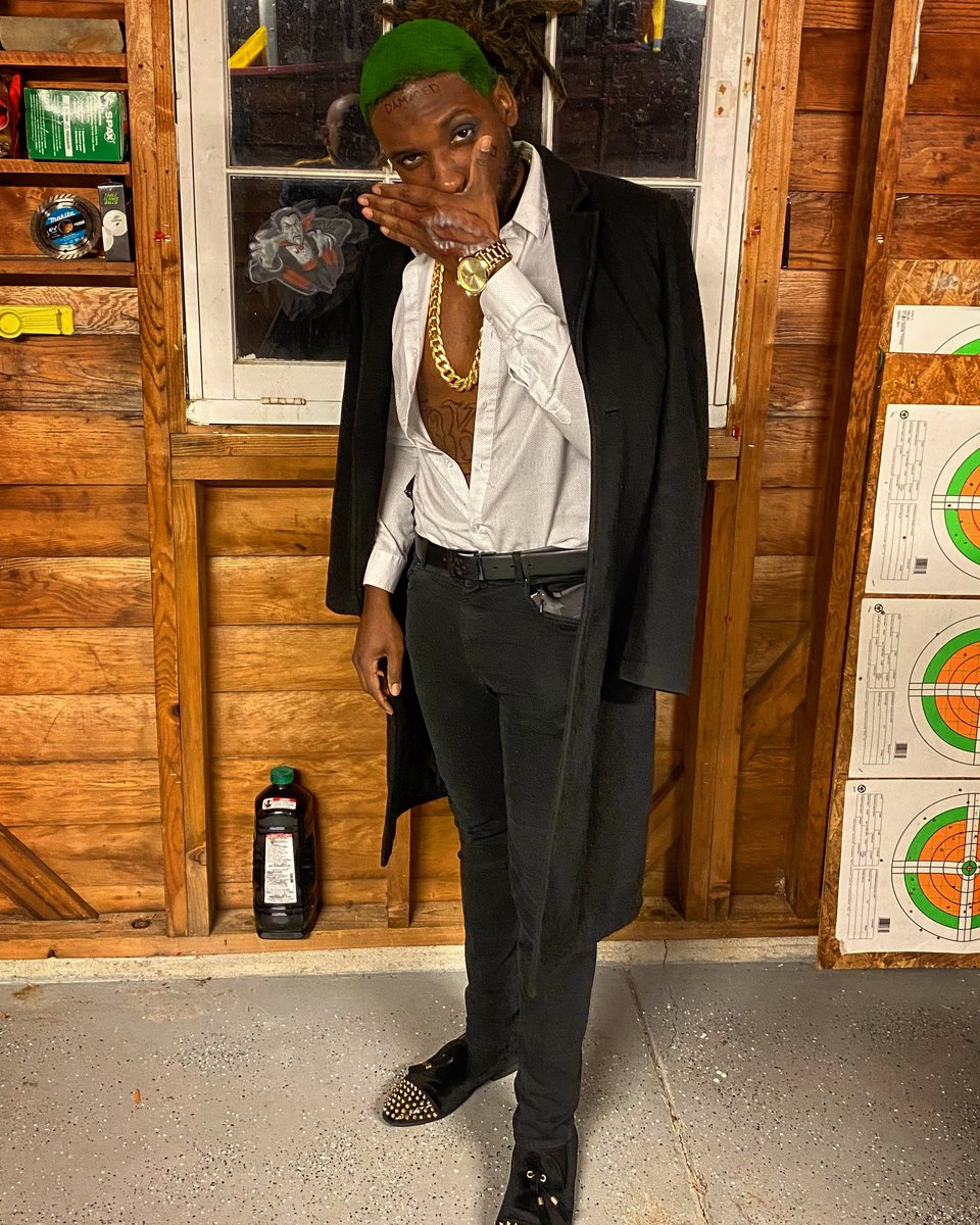 TheLegacyOfJay's tweet photo. It’s Spooky Season 👻😈 COSTUME THREAD! Post your Fav Costume/Cosplay! 

I’ll start 😏

Boy do I have some 🔥 planned for y’all but first let me ask..

“Would you live for me?” 😏 https://t.co/Qo5Z11wdU5