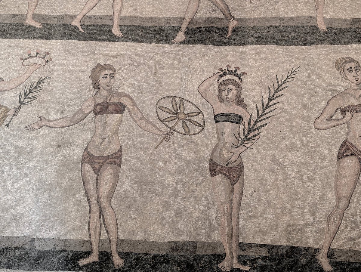 Livia en Roma tweet media