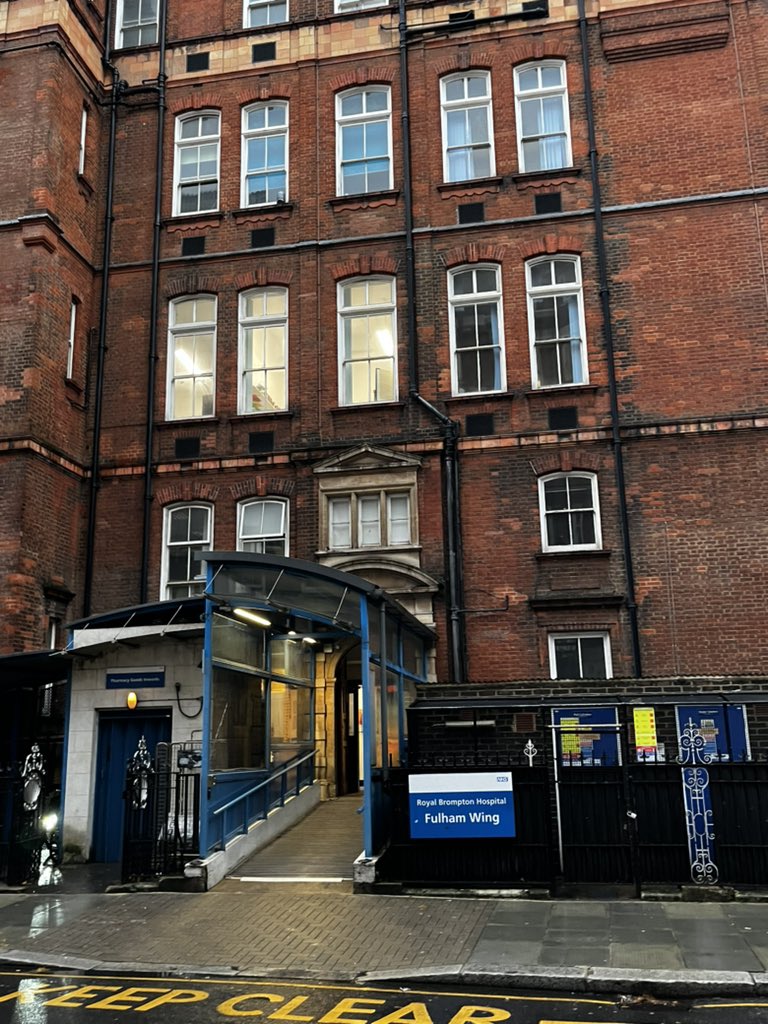 alextaylor2809's tweet photo. And just like that it is goodbye to the @RBandH . Gone in a flash but never forgotten. Next up ST6 (when did that happen 😱) @RoyalFreeNHS 🫁 
#respisbest https://t.co/YMe4dcAnsg