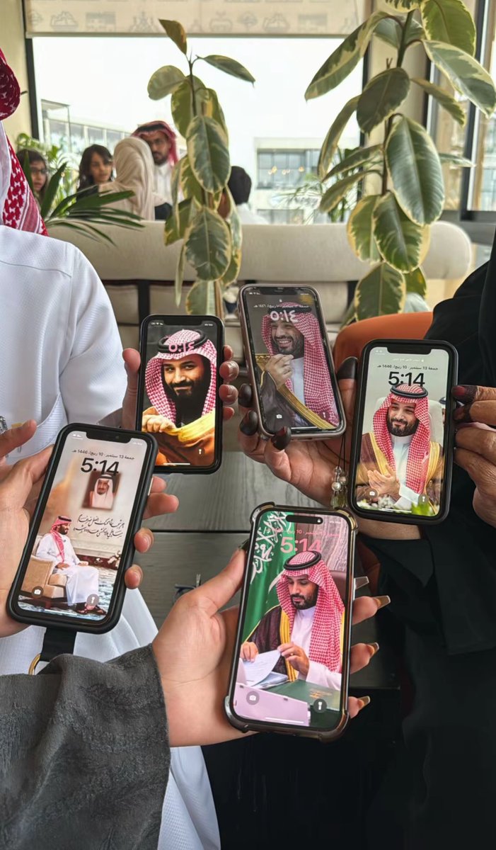 sultanalnefaie's tweet photo. شاهد داخل السعودية.. #ولي_العهد الأمير #محمد_بن_سلمان، أجزم أن محبته لدينا حسب ما رأيت وسمعت 100٪ 🫡

كما أجزم أنه القائد الوحيد في العالم الذي يحظى بشعبية كبيرة جدًا من شعبه وبين الشعوب 🇸🇦

شاهد خارج السعودية..  الكل يتمنى أن يكون لهم زعيم مثل #ولي_العهد‌ #زعيم_الشرق_الاوسط ♥️ https://t.co/ex2IlrCGUW