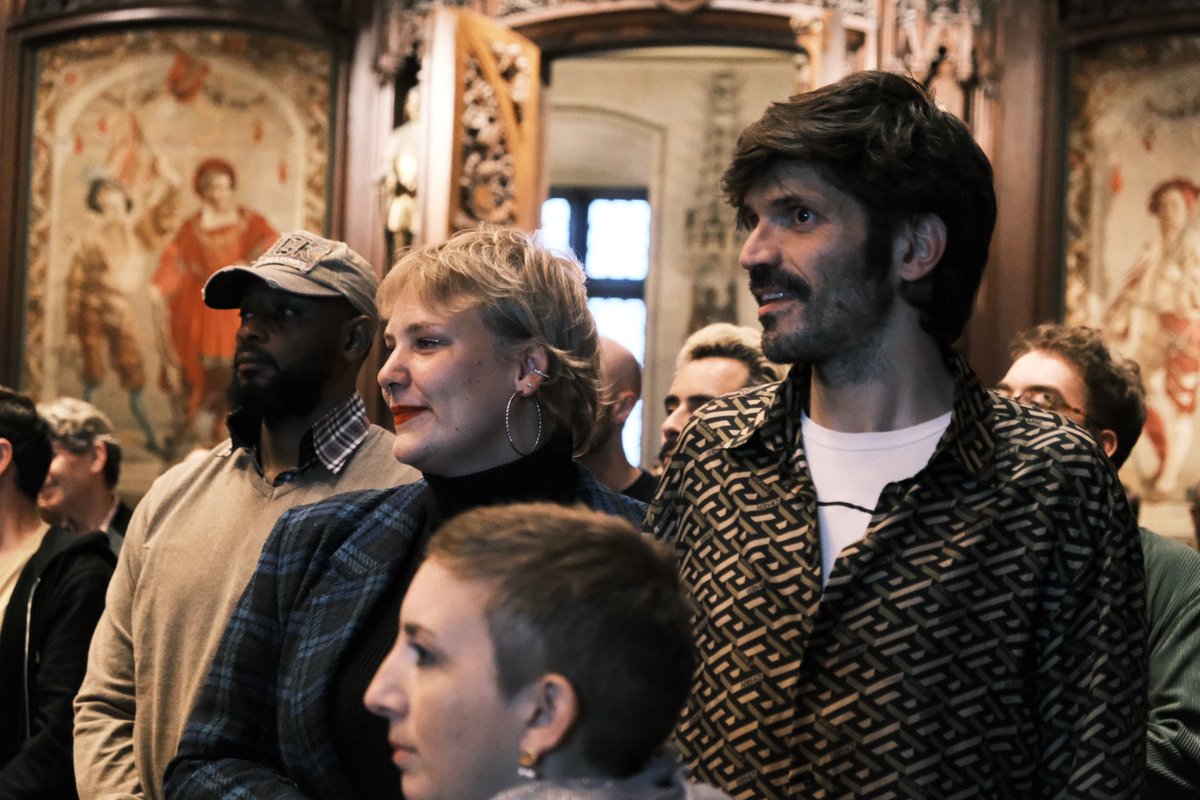 Nous accueillons ce soir à l’Hôtel de Ville celles et ceux qui ont décidé d’opter pour la nationalité belge 🇧🇪 Un moment toujours très émouvant, au cœur de notre capitale qui brille de sa multiculturalité !