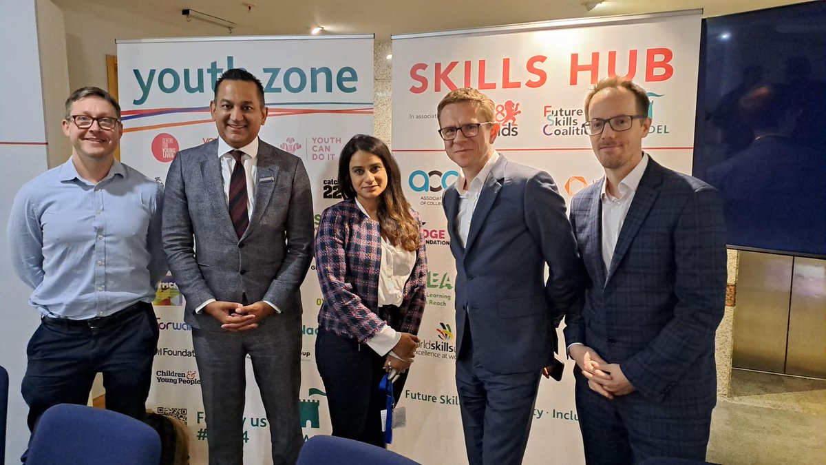 Faiza Khan tweet media