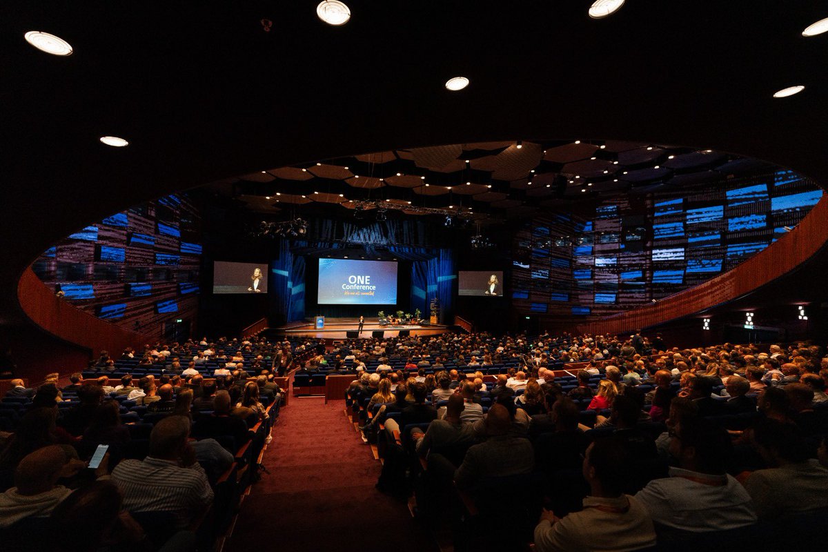 It’s a wrap! NCSC directeur Matthijs van Amelsfort heeft dag 1 van de #ONEConference afgesloten: ”Als we elkaar weten te vinden en elkaar vertrouwen, kunnen we echt samen werken aan cybersecurity.”