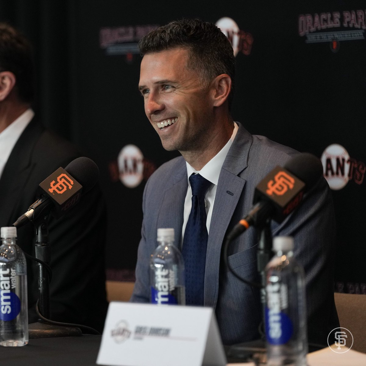 SFGiants's tweet photo. That Buster smile 🧡 https://t.co/OUw6xwgcWV