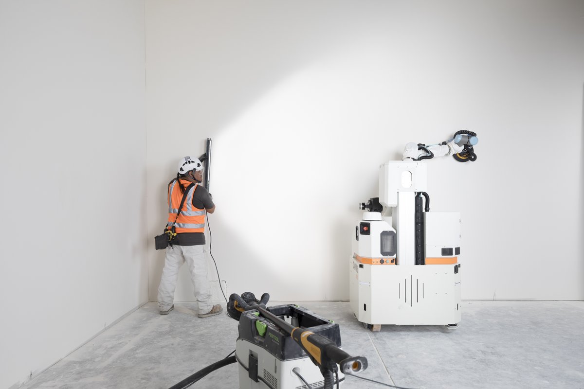 FormantInc's tweet image. First up for our RoboBusiness reveal is @Canvas_Build!  

Canvas Construction is bringing their newest robotic drywall finisher, the 1200CX, to demo live at our booth🚧  

Learn more by visiting us at booth #717, October 16-17!

#RoboBusiness #constructiontech #robotics