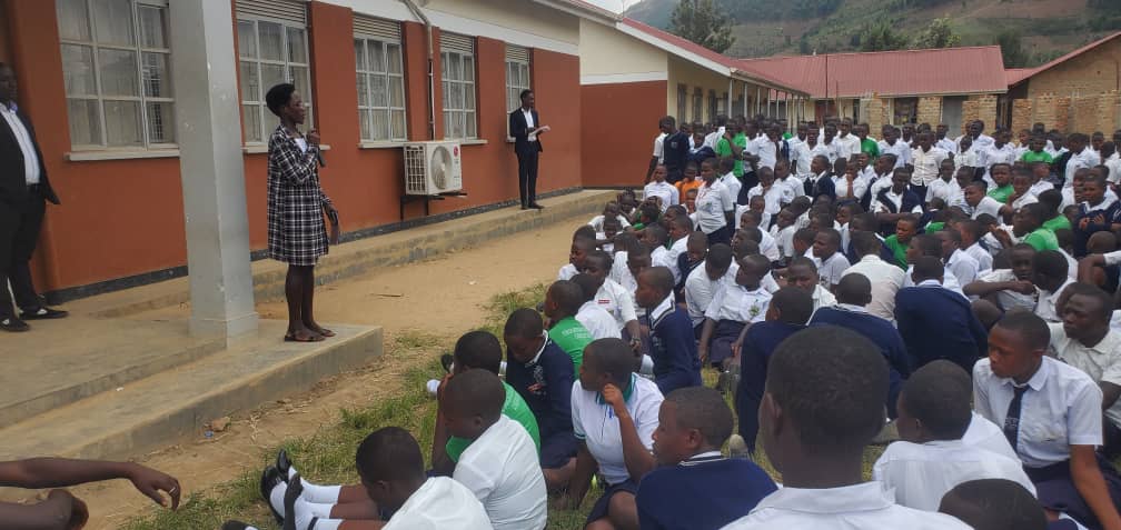 bctiltd22's tweet photo. On the 24/09/2024, We visited St. Mathew SS in Bitsya, Karungu Seed School in Karungu, St. Anthony Seed School in Rwengwe, Ndibarema in Nsiika and lastly BUTARE SS in Kashenyi-Kajjani all in Buhweju 
@EntUganda @CaravanYouth @PSF_Uganda @MaamaCare @CICD_Uganda @nche_uganda https://t.co/pAZNhgUae5