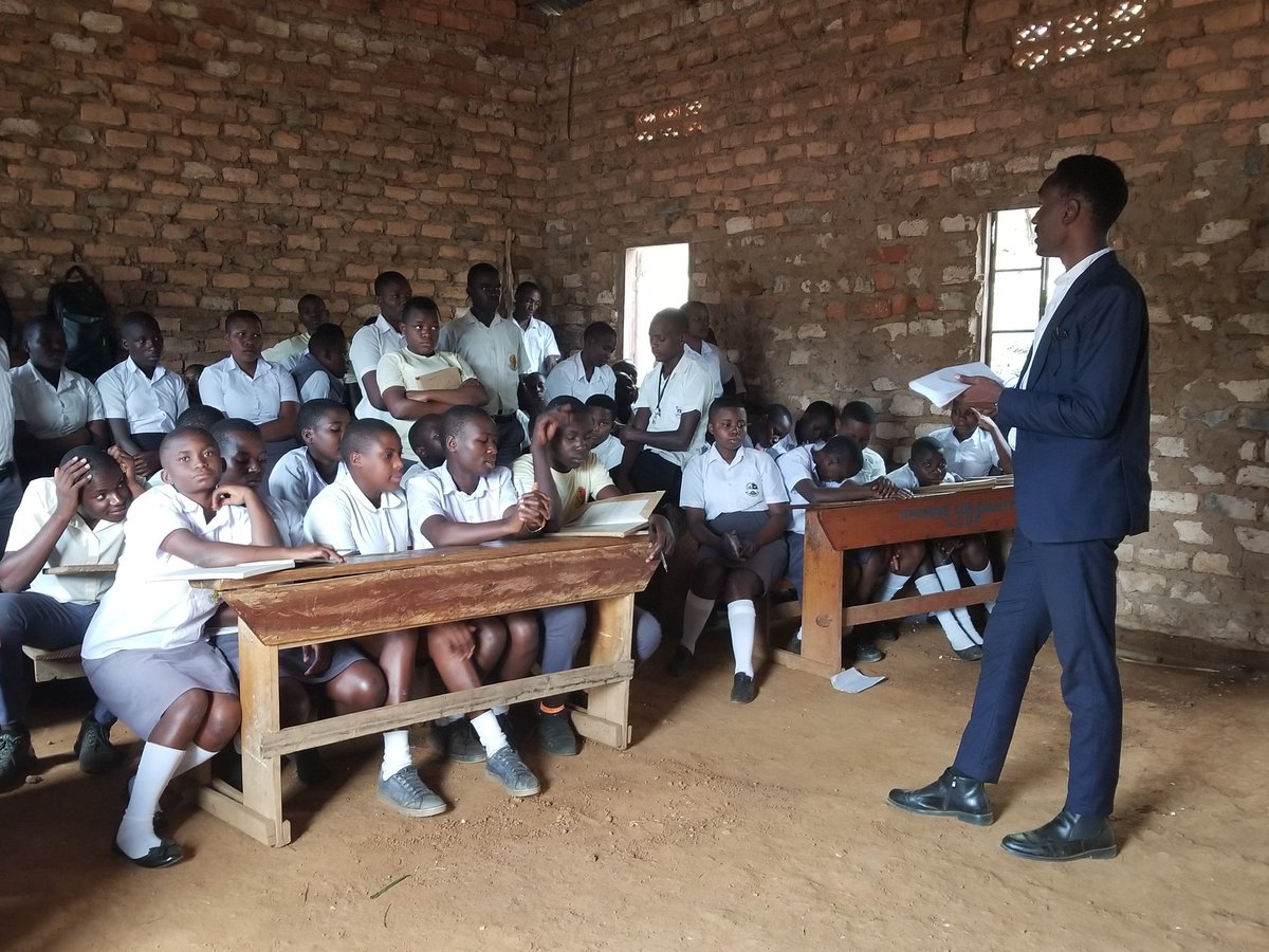 bctiltd22's tweet photo. On the 24/09/2024, We visited St. Mathew SS in Bitsya, Karungu Seed School in Karungu, St. Anthony Seed School in Rwengwe, Ndibarema in Nsiika and lastly BUTARE SS in Kashenyi-Kajjani all in Buhweju 
@EntUganda @CaravanYouth @PSF_Uganda @MaamaCare @CICD_Uganda @nche_uganda https://t.co/pAZNhgUae5