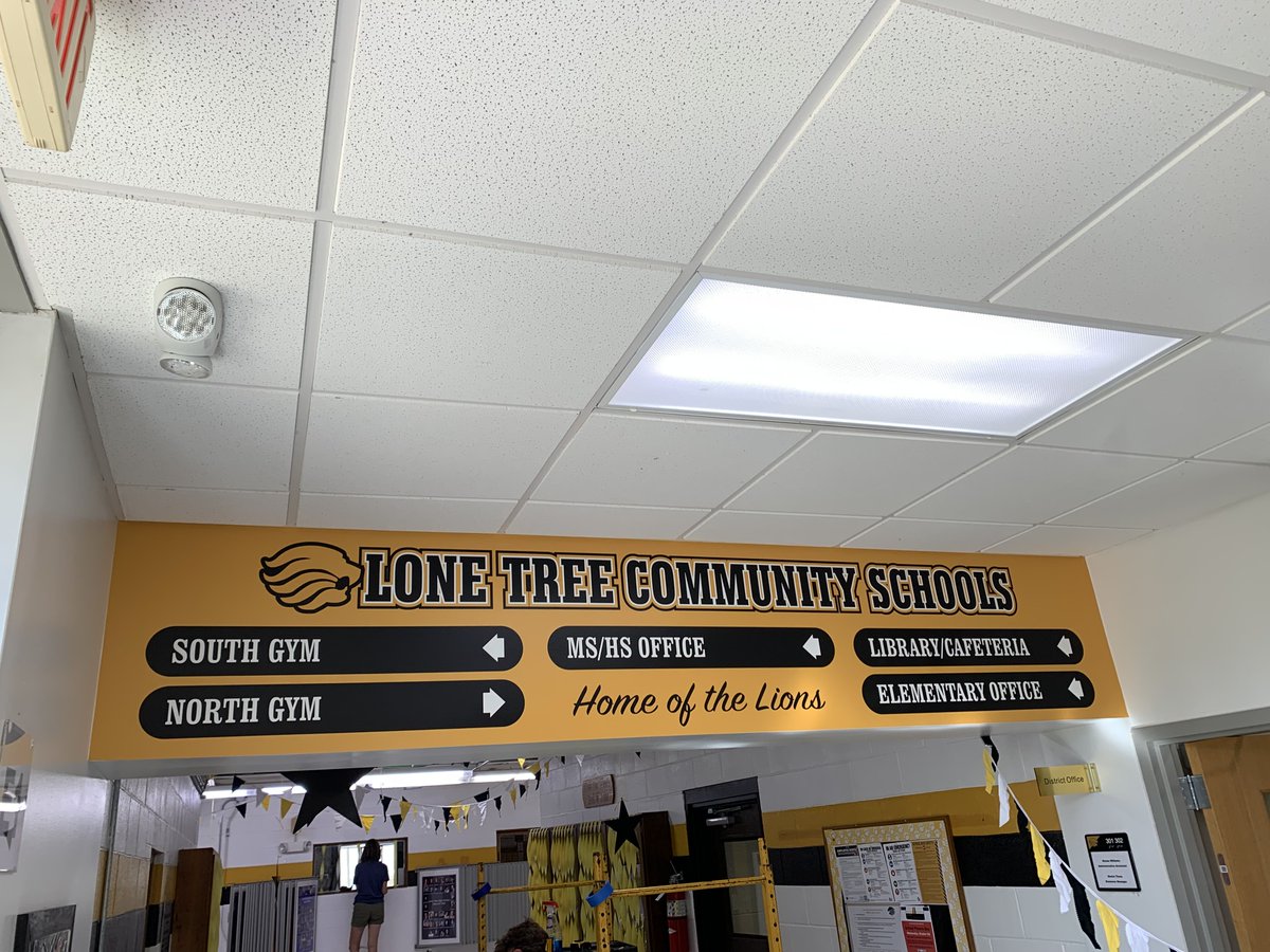 VarsityGroupDSM's tweet photo. In a K-12 building there can be lots of confusion for visitors and first-time students on where to go. We helped Lone Tree keep traffic moving efficiently, all in a consistently branded way. 

Contact Adam at adam@varsitygrp.com for all your Iowa graphic needs.

#VarsityGroup https://t.co/Y6VtyLXVUv
