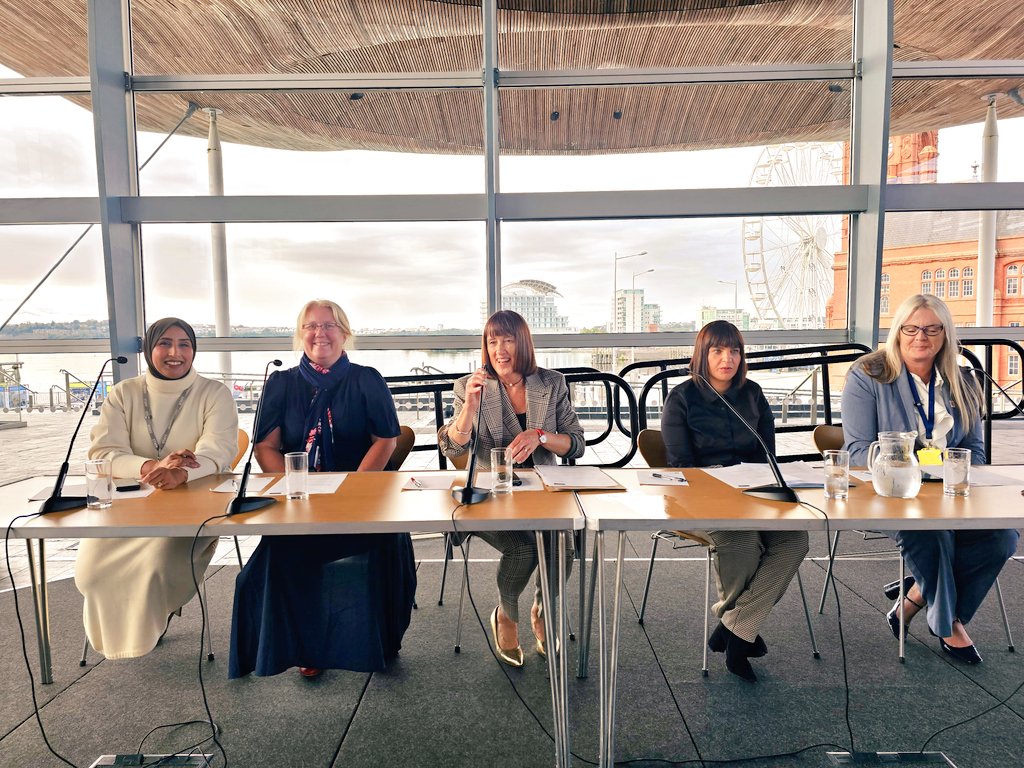 It was great to attend the #First1000Days event sponsored by <a href="/DoddsJane/">Jane Dodds AS/MS 🔶🏴󠁧󠁢󠁷󠁬󠁳󠁿</a> <a href="/SeneddCymru/">Senedd Cymru</a> and be part of the ACEs panel, alongside <a href="/joanne_hopkins/">Dr Joanne Elliott</a> Great discussion on what could be changed in policy and practice to help children with ACEs.
#ChildreninWales