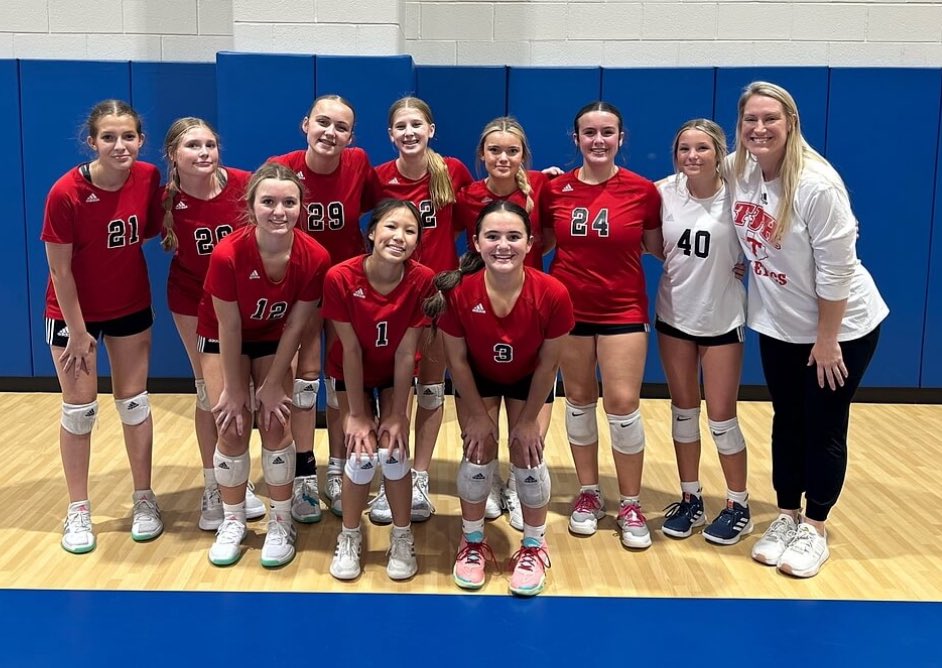 Chase Reneau (@coachreneau45) on Twitter photo Get to brag on my kids from last weekend. Kyleeās Volleyball team won 1st place in their bracket and <a href="/CannonR_/">Cannonball</a> won his first AAU basketball tournament. Get to brag on my kids from last weekend. Kyleeās Volleyball team won 1st place in their bracket and <a href="/CannonR_/">Cannonball</a> won his first AAU basketball tournament.