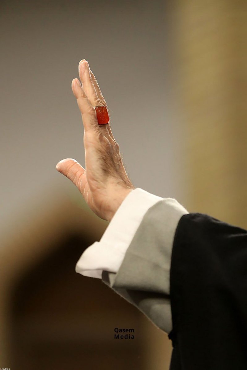 ودعاً إسرائيل أرسلنا تحايا الشايب ...
———————
#دقت_ساعه_النصر