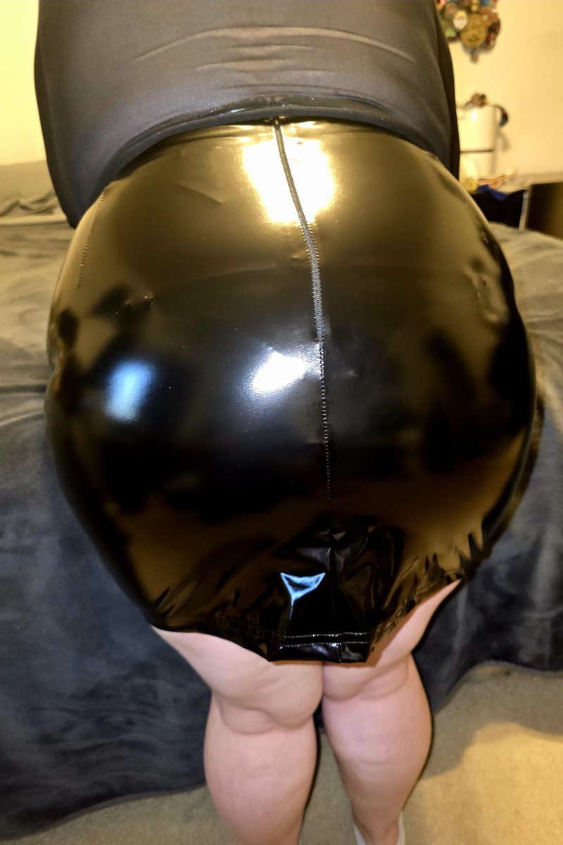 Getting ready for work. Any ideas for getting a raise?😈💋