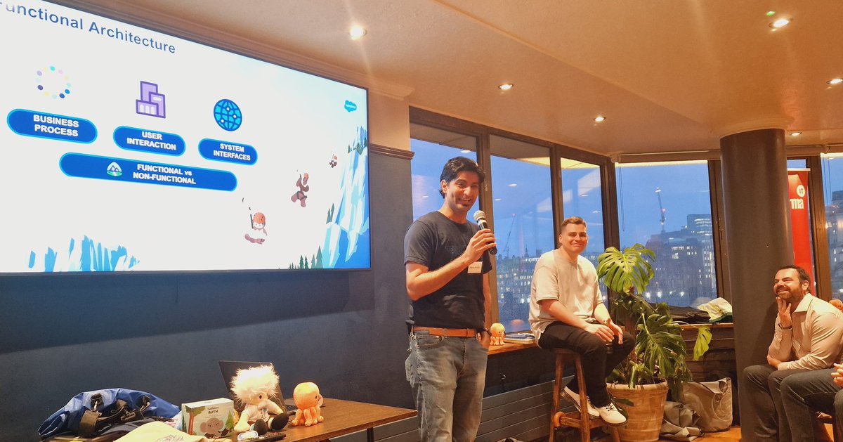 OnThePeiroll's tweet photo. The "Formula 1" driver Manoj Krishna Mohan from @Prodapt kicking off tonight's @LDNArcs meetup talking about Roadmap for Architects at London's Doggett's Coat and Badge pub. 😊

Data modelling the F1 process w driver, car, pitstop, race 🏎️

😃 With @CRMTom92 @salesforcesam https://t.co/Yi8T1wi0ET