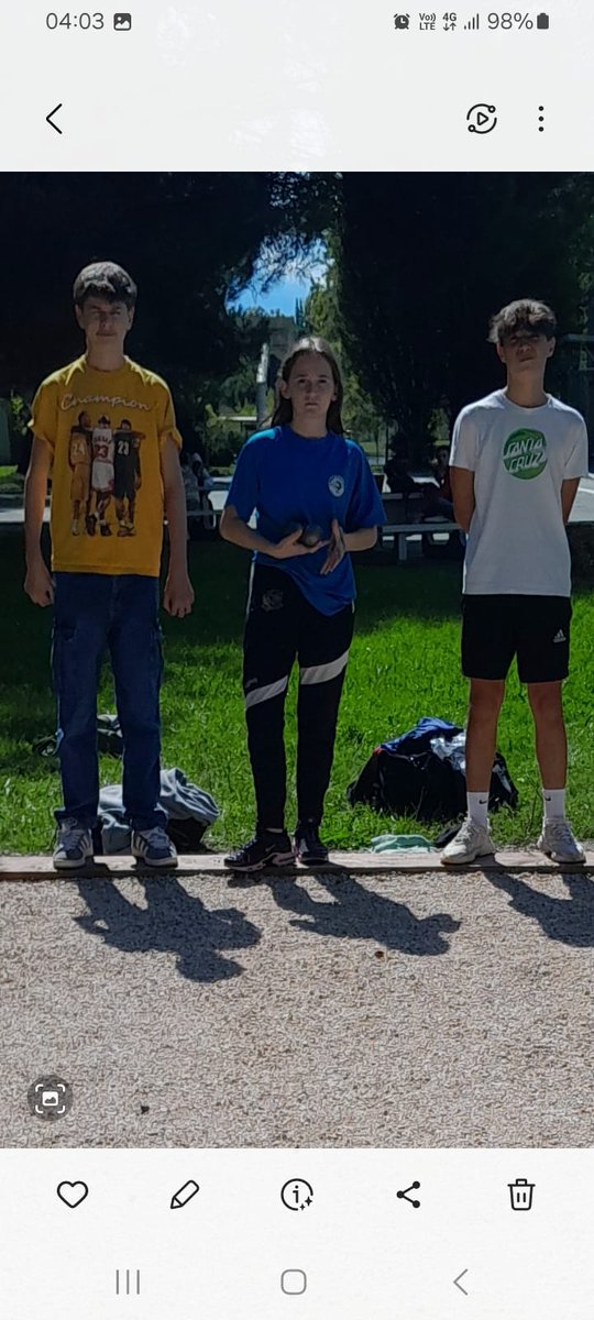 Lautreamont65's tweet photo. Du très beau matériel de jeu offert🎁 au lycée Lautréamont pour encourager nos jeunes après leur qualification aux championnats de France 🇫🇷 ! 🙏 à sa #ANNAMAILLARD championne du monde, à la #FFPJP  en partenariat avec la marque française #OBUT 👌 @EpsToulouse @VoiePROToulouse https://t.co/glBHcRaj7X