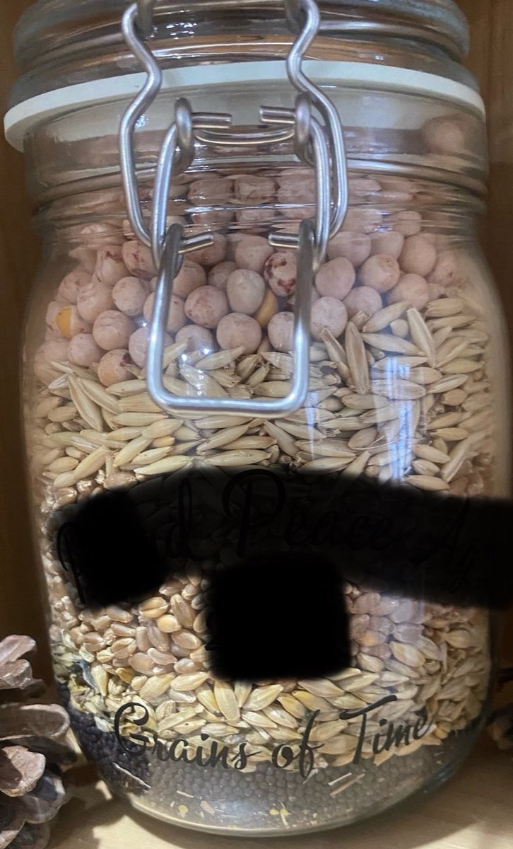 FASCIlene's tweet image. As harvest winds down or you push for those last acres, be safe!

Good luck to those finishing up. 

It’s that time of year again for the Grains of Time crop sample jars.