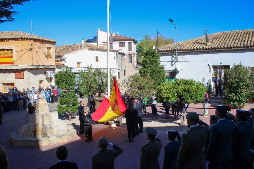 FUTER_ET's tweet image. El Regimiento de Guerra Electrónica N° 31 #REW31 del  #MATRANS, ha realizado un acto solemne de homenaje a la Bandera en Valera de Abajo, #Cuenca. 
#SOMOS TU EJÉRCITO