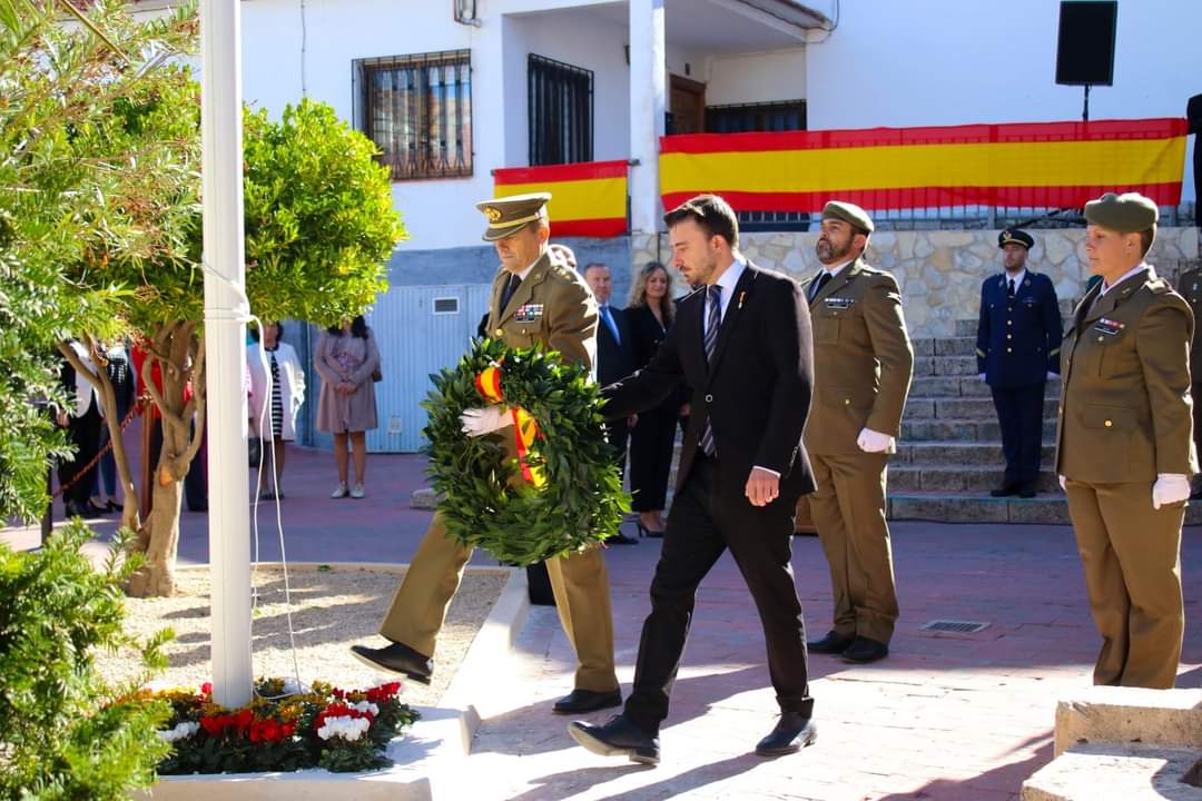 FUTER_ET's tweet image. El Regimiento de Guerra Electrónica N° 31 #REW31 del  #MATRANS, ha realizado un acto solemne de homenaje a la Bandera en Valera de Abajo, #Cuenca. 
#SOMOS TU EJÉRCITO