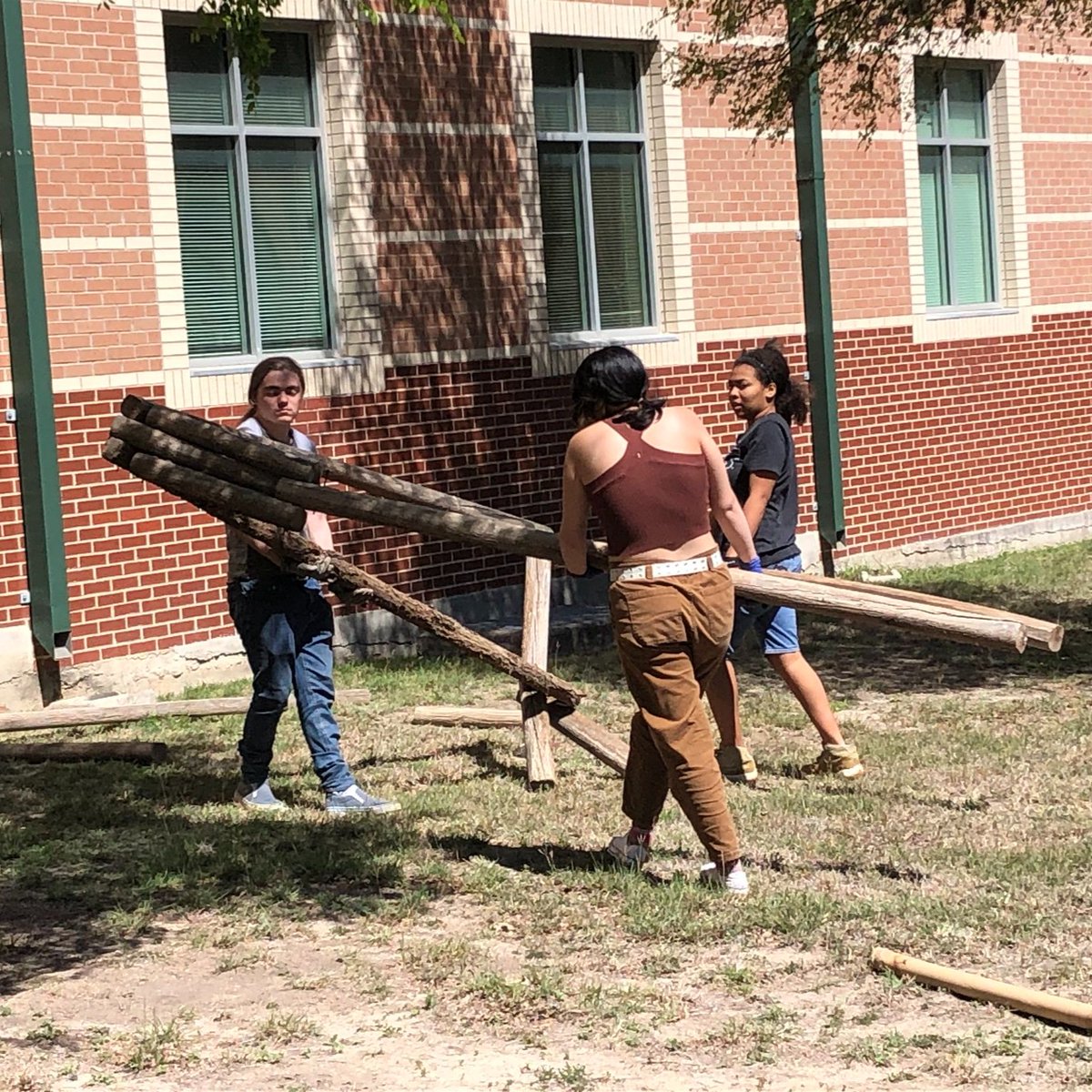 Girl Scouts (@girlscouts) on Twitter photo ๐ Big shoutout to Isabella from San Antonio for earning her #gsGoldAward! She created a community garden at a local elementary school, teaching families how to grow their own food and fight food insecurity. Way to plant seeds of change, Isabella! ๐ฑ๐ <a href="/girlscoutsswtx/">Girl Scouts of Southwest Texas</a> ๐ Big shoutout to Isabella from San Antonio for earning her #gsGoldAward! She created a community garden at a local elementary school, teaching families how to grow their own food and fight food insecurity. Way to plant seeds of change, Isabella! ๐ฑ๐ <a href="/girlscoutsswtx/">Girl Scouts of Southwest Texas</a>