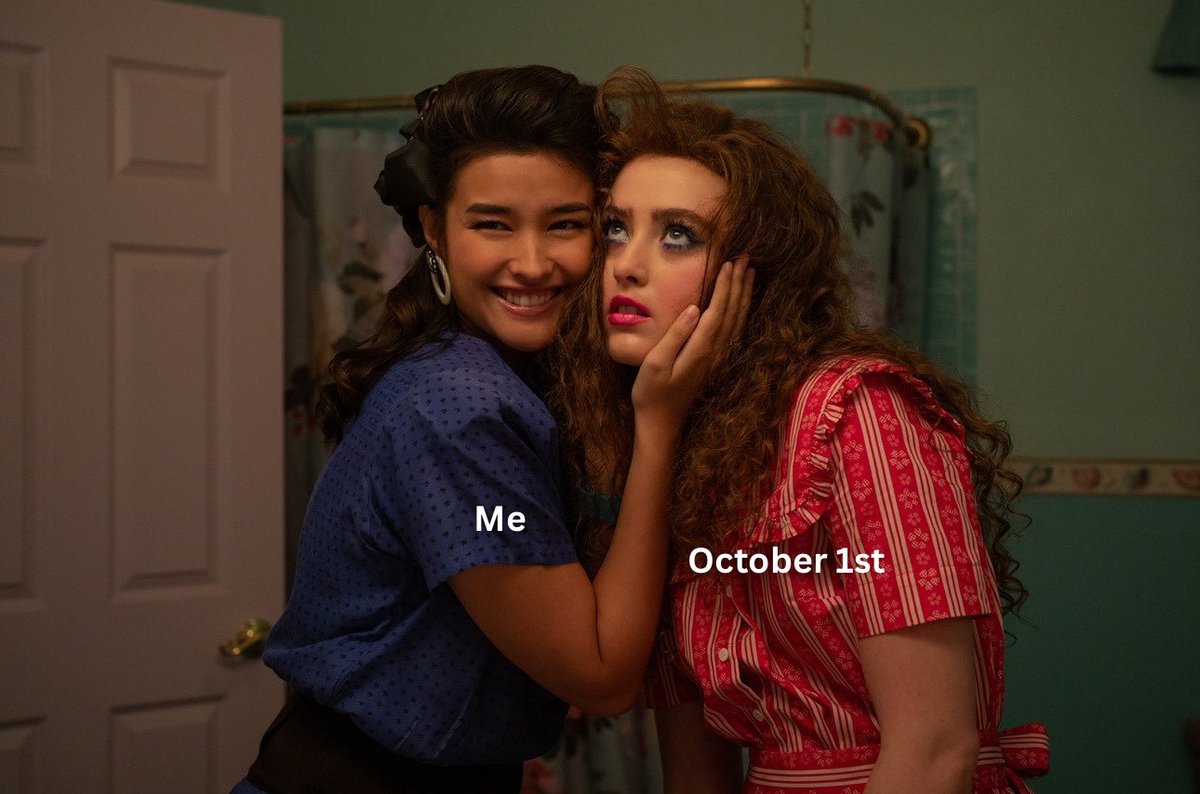 FocusFeatures's tweet photo. undead girl autumn 🧟🍂 https://t.co/T3z96nWdLF