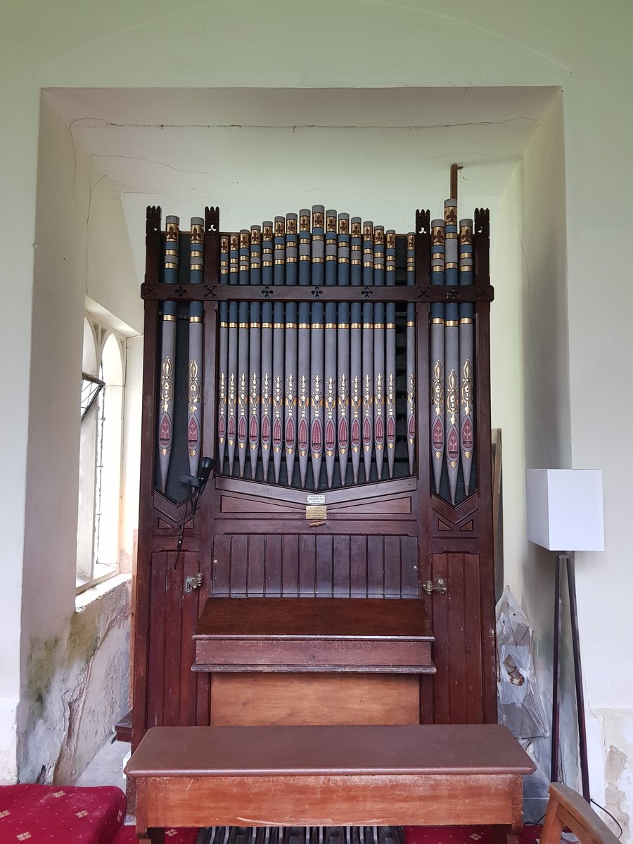 TheHistoryMouse's tweet photo. Guess what Mouse forgot. Yes, #TheTwitterMouse #AlphabetChallenge #WeekMforMusic. A massive organ is a bit of a C19/C20 Johnny-Come-Lately in most churches and they had to be squished in, like this from #StPeterWinterbourne in Winterbourne Stoke #Wiltshire https://t.co/n5XnZPxmnK