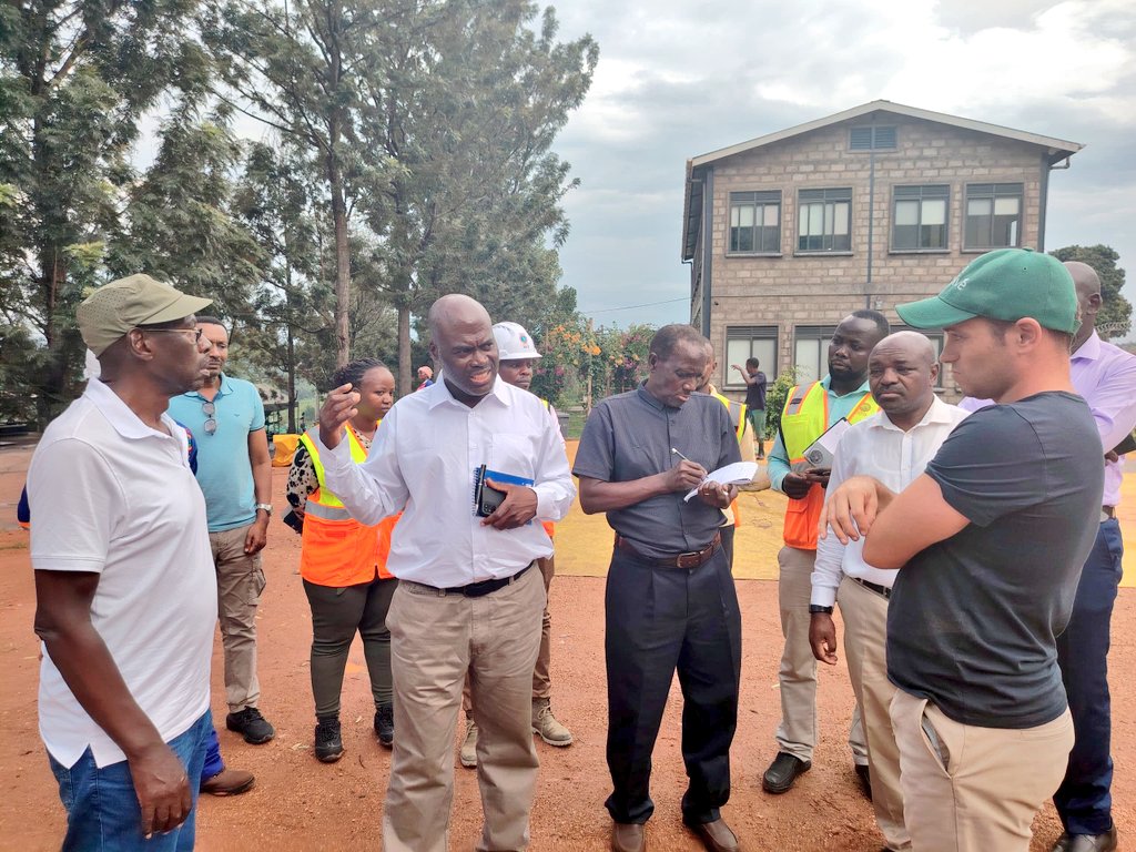 UEDCLTD's tweet photo. #UEDCLUpdate: In the same spirit of improving customer service experience, UEDCL Chairman, Board and Management visited #AgriVolve one of the customers on the Bwera Feeder. UEDCL was impressed by the community transformation agenda of this private company. https://t.co/6Fect3hEhH