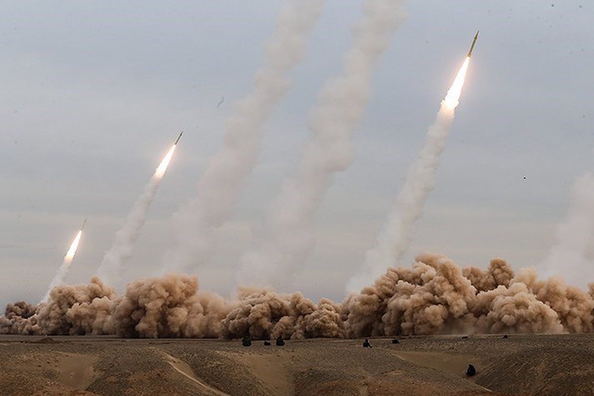 Армия Израиля разрешила населению покинуть убежища

Угрозы со стороны Ирана больше не наблюдается, заявил представитель ЦАХАЛ.

Скорая помощь в свою очередь сообщает, что в Израиле нет пострадавших от ракетного обстрела, за исключением мелких травм от обломков.