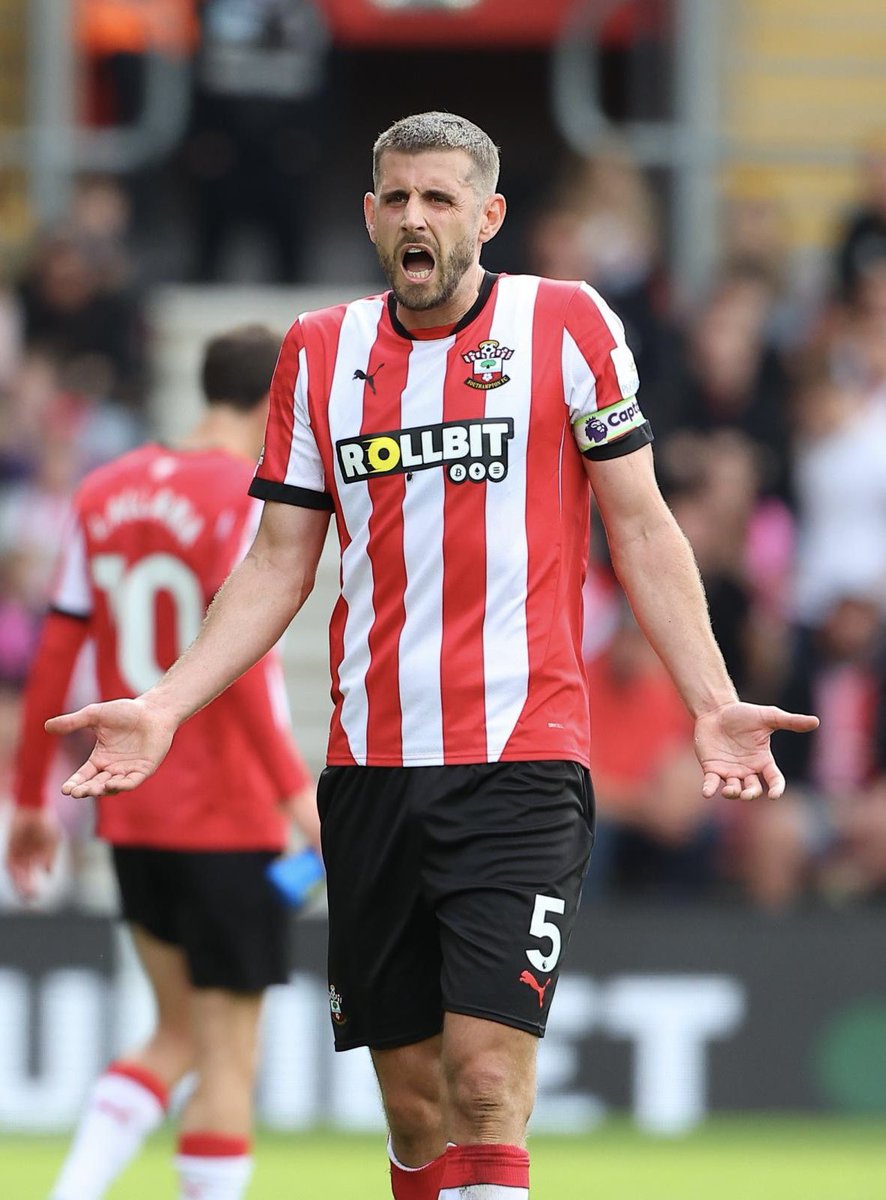 TheSaintCentre's tweet photo. 🚨 Jack Stephens has been banned for calling fourth official Gavin Ward a “f***ing little c***” following his red card against Man United last month.

Stephens also called referee Stuart Attwell "a c***.”

#saintsfc https://t.co/I4jU2BlNGZ