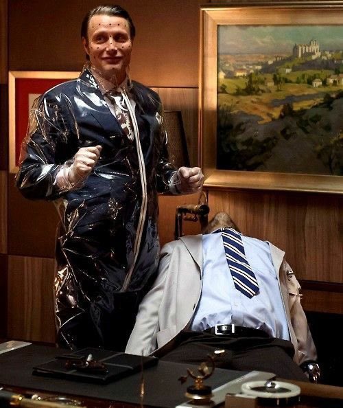 elytrasdwt's tweet photo. Forever coming across random photos of Mads posing with fake dead bodies and limbs on the Hannibal set💀💀 https://t.co/RQ4sKz74Yh