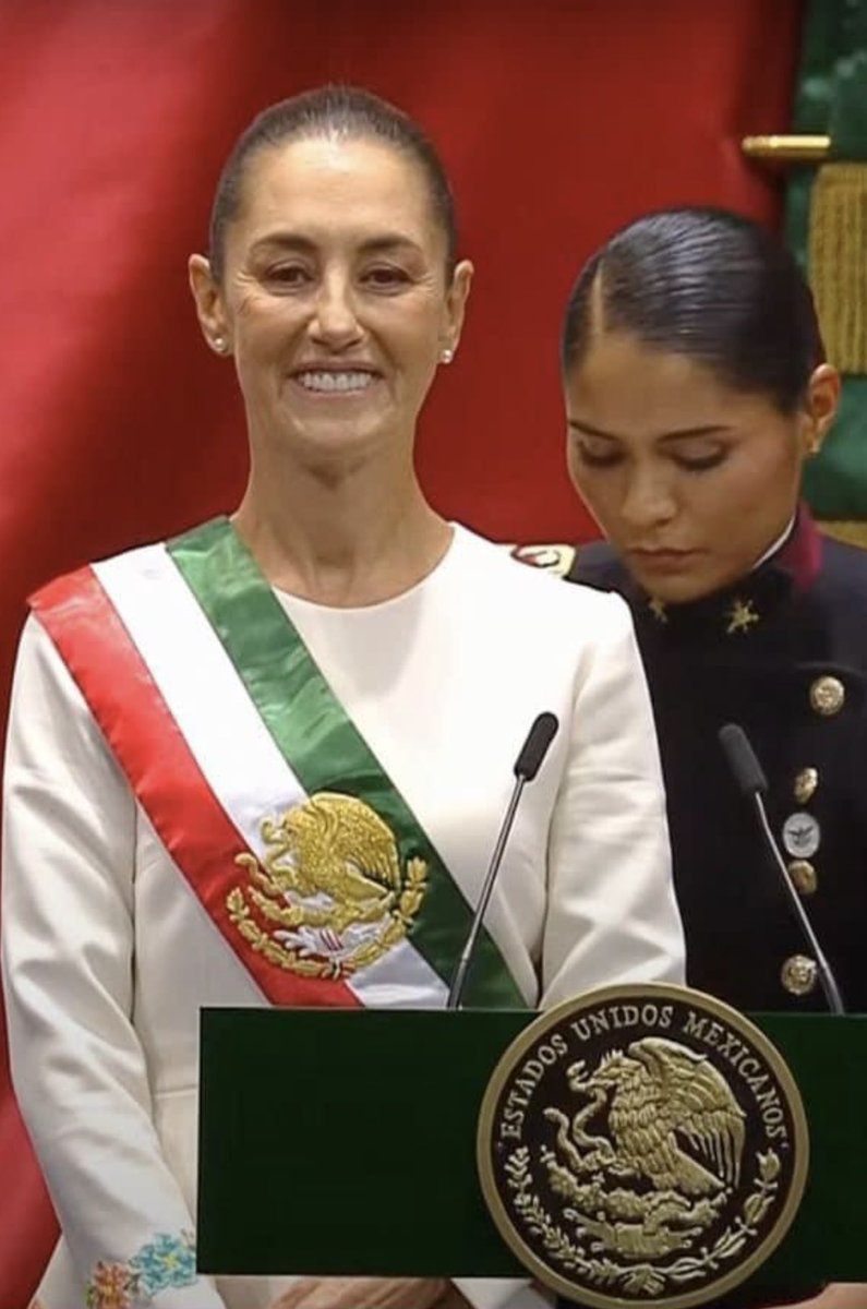 En su primer discurso a la nación, la presidenta <a href="/Claudiashein/">Claudia Sheinbaum Pardo</a> anunció que no subirán los precios de las gasolinas y las tarifas de electricidad y la continuación de los programas sociales. #TripleErre