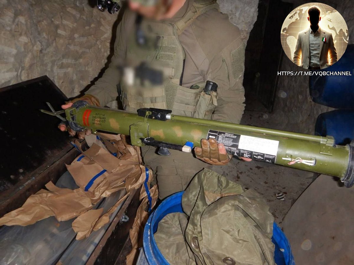 LadyAfro17's tweet image. 1 ottobre 2024, Libano - Israele

HEZBOLLAH FA PRIGIONIERI IN LIBANO

Un soldato delle #Forze per le operazioni #speciali dell'#IDF con un #lanciafiamme da fanteria #russo #RPO-A è stato #catturato dalle posizioni di #Hezbollah in #Libano.

#1ottobre #EurasiaNews 
#Libano #Israel