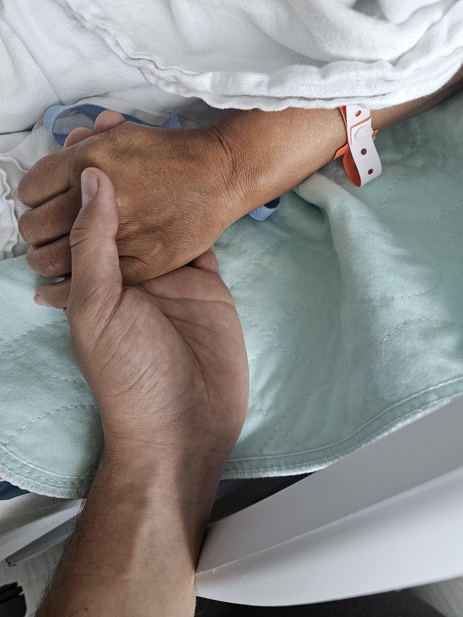 Mum is out of surgery. It couldn't have gone better! I can finally breathe easier... Worst is behind us - now just a long recovery ahead.
Grateful for everyone's support and for all the positive energy and the amazing work from the medical team that took on this operation