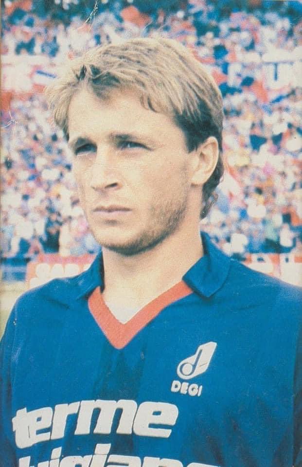 ignoop's tweet image. Puoi ora riposare in pace… ♥️8💙
#1ottobre #bergamini #veritàperbergamini