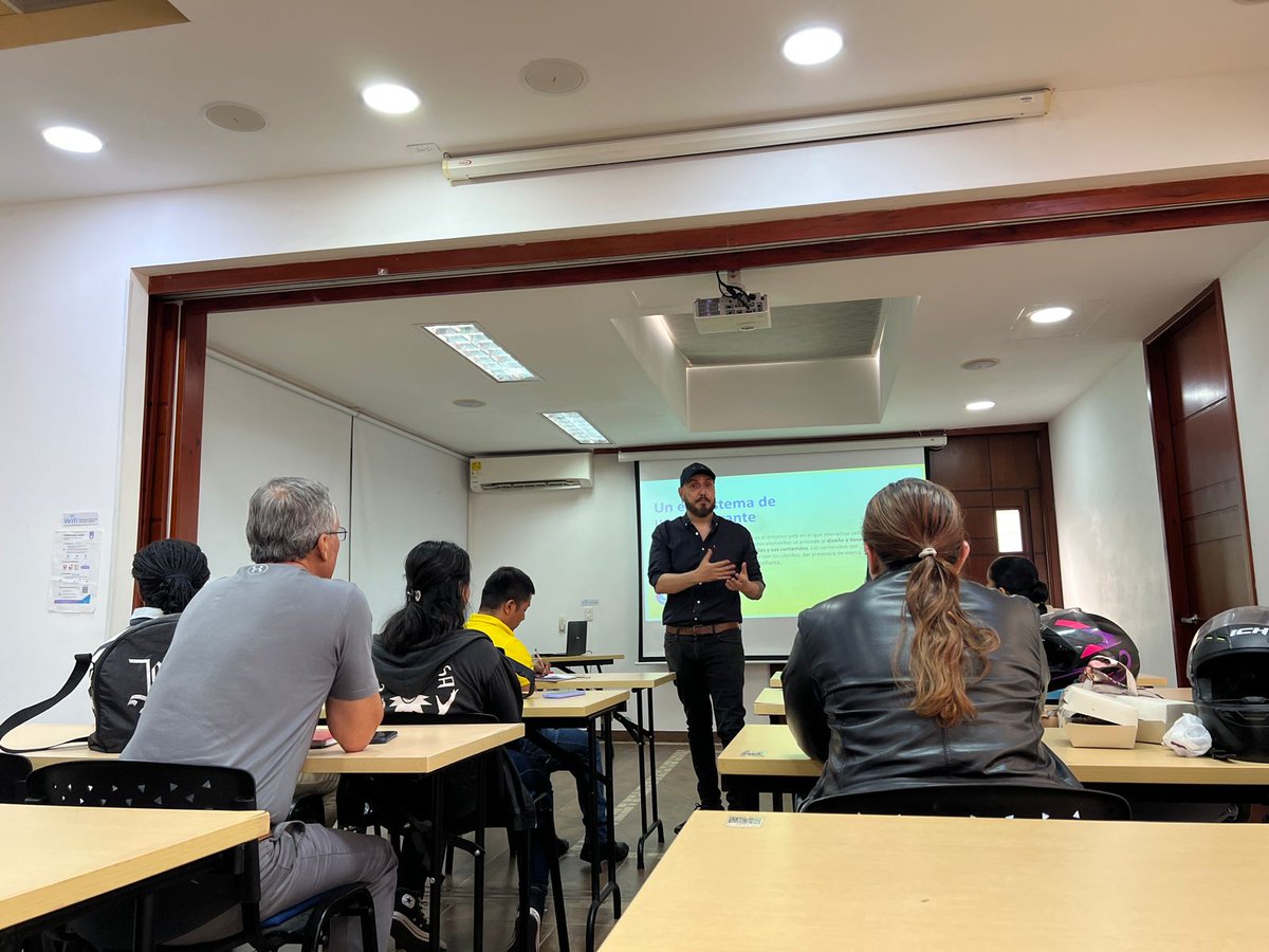 Le damos la bienvenida a octubre, el mes de la #COP16Cali.

🌿 🫂La cumbre de biodiversidad más importante del mundo se desarrollará en nuestra ciudad en tan solo 20 días, por lo que quiero aprovechar para contarles sobre el trabajo que desde la <a href="/camaracali/">Cámara Comercio Cali</a>, <a href="/Acodrespacifico/">Acodrés Regional Pacífico y la Amazonía</a>,