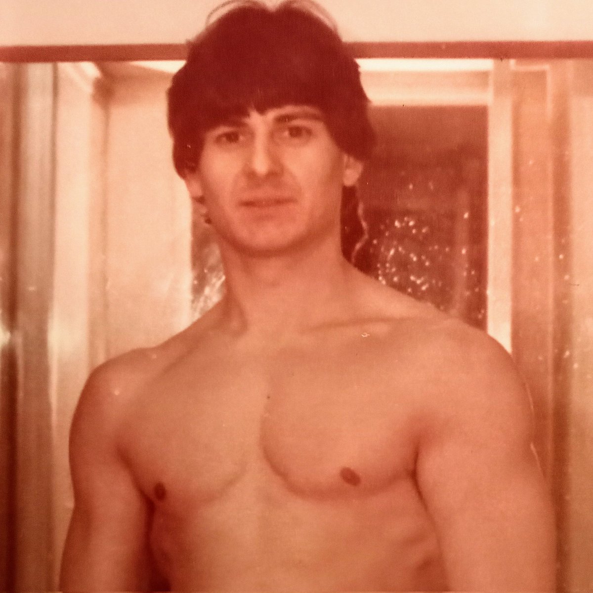 ROLANDO23092736's tweet image. #CELULOIDE EUROPEO BAJO CONTRATO LABORAL 2 AÑOS DIRECCIÓN D ASISTENCIA A LA PUESTA EN ACCIÓN PARA MEJOR ÁNGULO D TOMA ALTAMENTE CALIFICADO POR EXPERIENCIA ADQUIRIDA EN TRAYECTORIA VIDEO PUBLICIDAD ACTION RISK SCENES SEQUENCES TRABAJO CON LOS MEJORES DIRECTORES DE #CINE SERIES #TV