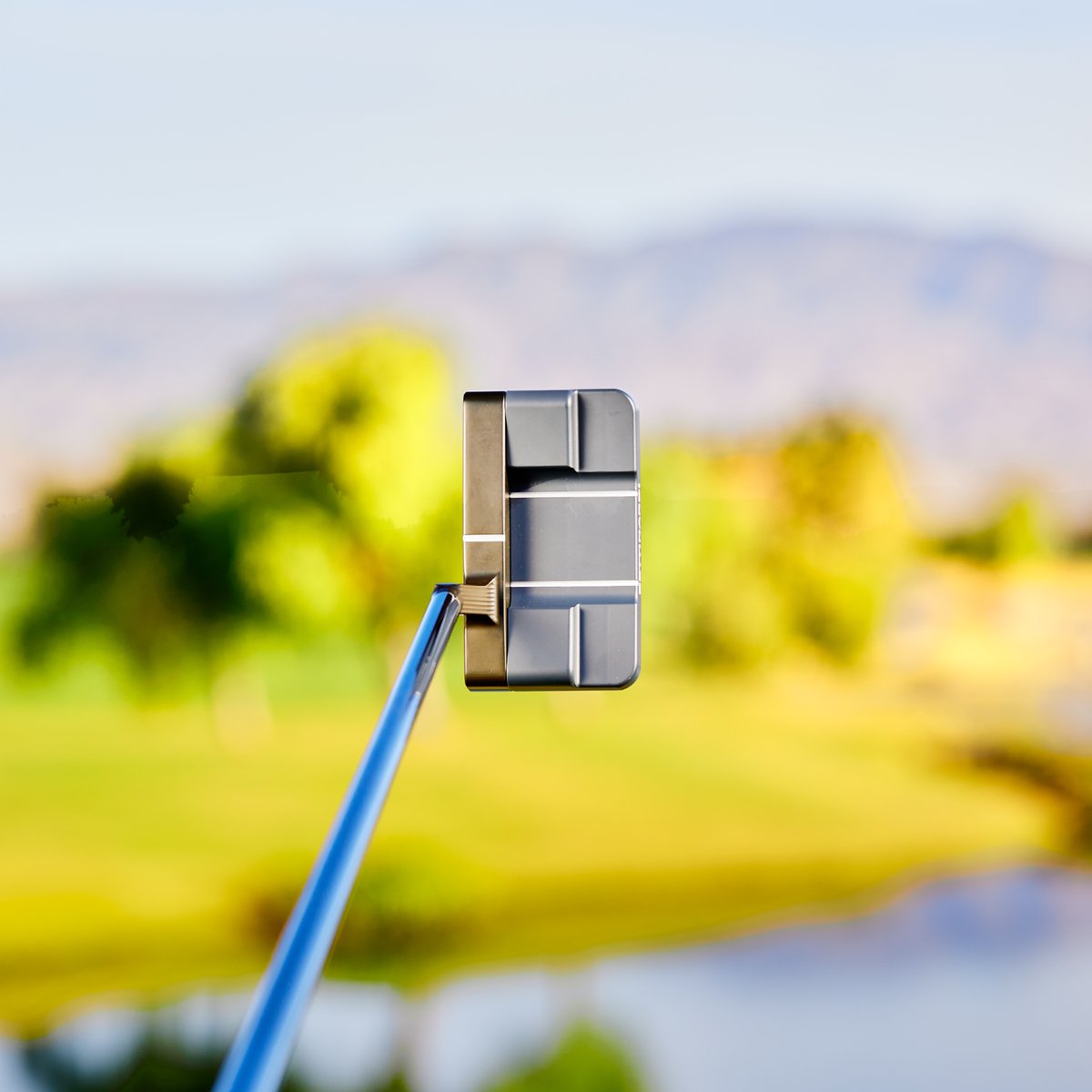 BettinardiGolf's tweet image. Meet the INOVAI 10.0: where the precision of a blade meets the stability of a mallet! Perfect for those ready to elevate their game—whether you’re transitioning or just craving a compact design. Ready to level up? ⛳️

#Bettinardi #golfislife #INOVAI #golfday